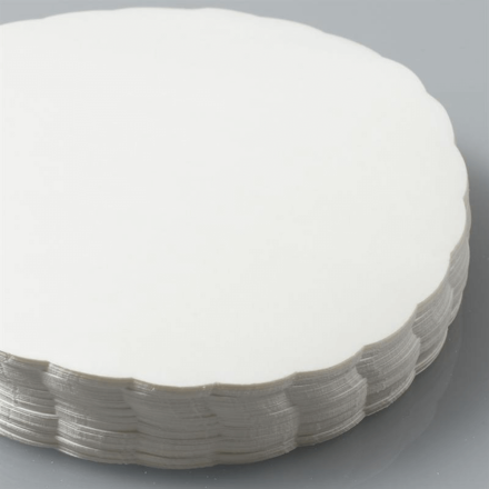 White Scalloped Waxed Burger Discs 5" (1000)