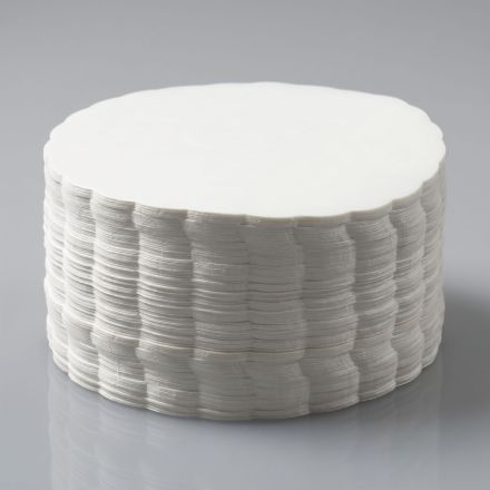 5" Premium Scalloped Waxed White Burger Discs (137mm) 